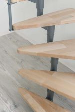 Stil Turn_Buche_Gewendelt_Grau